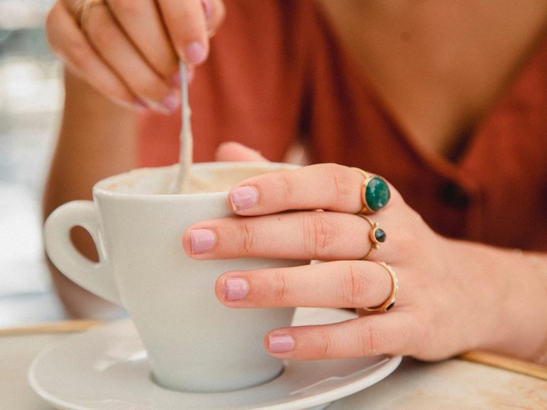 Un Bon Cafè, Imprescindible Per Un Bon Dinar